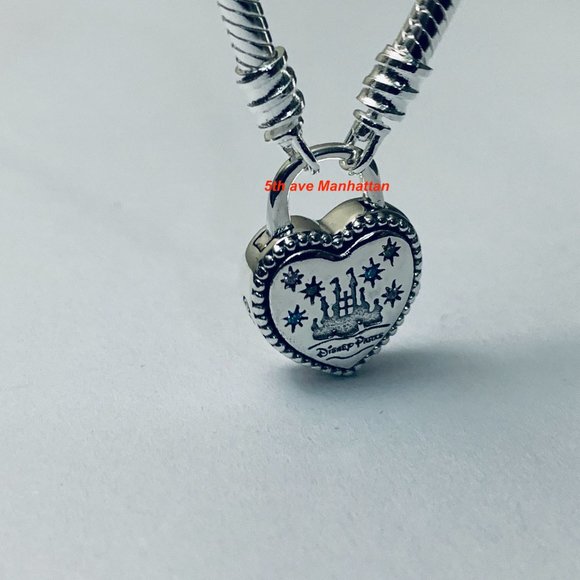 BRAND NEW Pandora Fantasyland Castle Heart Bracelet - Picture 3 of 7